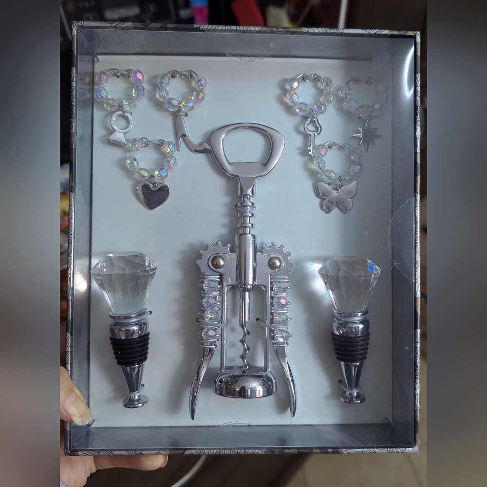 Silver Wine Accessory Set with Charms